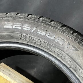 Zimní pneu 225/50 R17 98H Nokian 7mm - 4