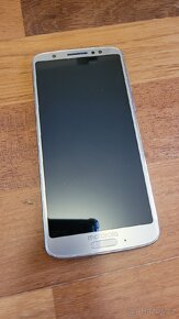 Telefon Motorola Moto G6 Stříbrný JAKO NOVÝ - 4