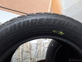 Prodám zimní pneu 205/55/16 Bridgestone - 4