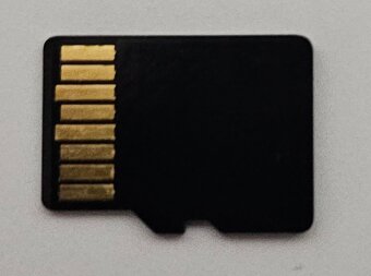 PRODÁM MicroSDHC KARTU KINGSTON 32GB C10 + ADAPTÉR SD - 4