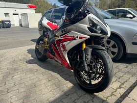 Yamaha yzf r1 - 4