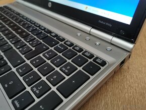 Celokovovy HP Elitebook 8560p procesor i5 AMD RAdeon - 4