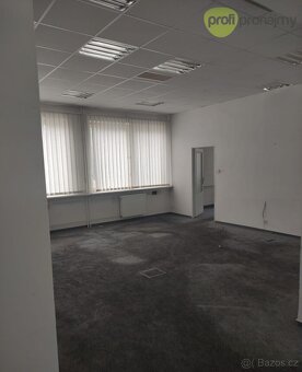 Pronájem obchodního prostoru 139 m² - 4