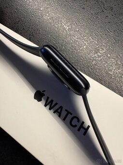 Apple Watch SE 2- 2023 - 4