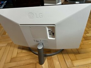 4K UHD Monitor LG 27UL500 - 4