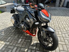 Kawasaki Z 1000 - 4