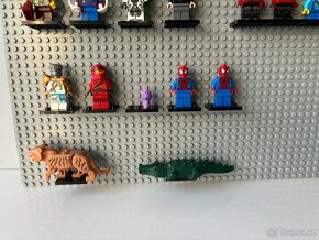 lego figurky a zvířata - 4