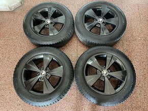 Originalní ALU kola Škoda 5x112 r16 zimní pneu 6,5mm - 4