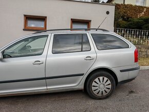 Prodám Škoda Octavia 2 COMBI jako celek na náhradní díly - 4