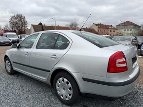 Škoda Octavia 1.6 MPi 75Kw DSG 125tkm - 4