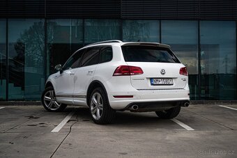 Volkswagen Touareg II 3.0 V6 TDI 240k R-Line - 4