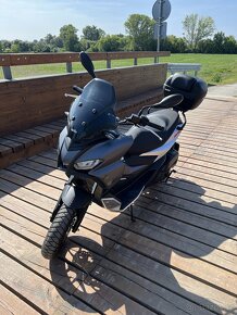 Aprilia SR GT 125 - 4