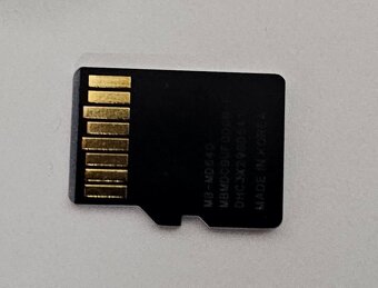 PRODÁM MicroSDXC KARTU SAMSUNG 64GB PRO+ U3 + ADAPTÉR SD - 4