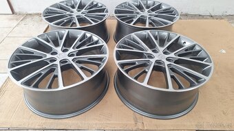 Alu kola VW 22" 5x120 9,5J ET45 BMW nový - 4