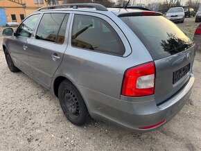 ŠKODA OCTAVIA II FL COMBI 2.0 TDI 103KW STYLE TOP STAV - 4