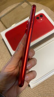 iPhone 11 128gb Red, pěkný stav - 4