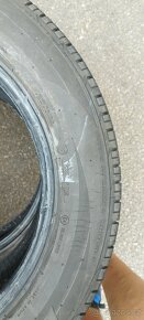 Pneu 235/55R17 - 4