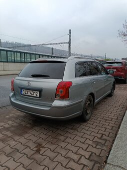 Toyota Avensis T25 2.0 Diesel - 4