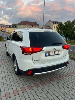 Mitsubishi outlander 3 - 4