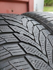 Prodám 2ks zimních pneu NEXEN 235/60 R18 - 4