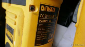 DeWALT Kombinované kladivo D25501 SDS-Max, 1100W, 8J D25501 - 4