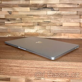 MacBook Pro 13,i5, 2017, 16GB RAM, 256GB ZARUKA - 4