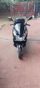 Prodám skútr Honda PCX - 4