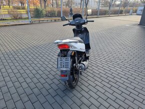 Kymco Agility 150 - 4