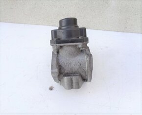 VW Škoda Audi Seat 2.0TDI EGR ventil 03G131501 - 4