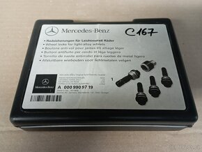 Středové kryty kol Mercedes Benz - 4