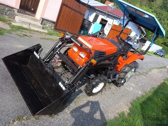 Prodám malotraktor KUBOTA GL25 - 4