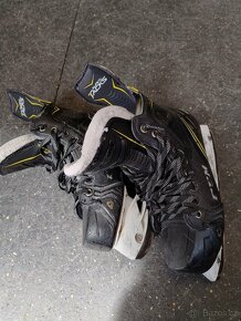 Hokejové brusle CCM Super Tacks - 4