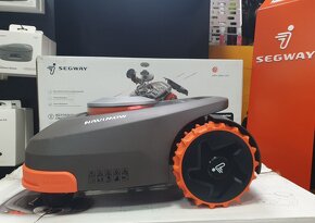 Zahrada Robotická sekačka Segway Navimow H1500E - 4