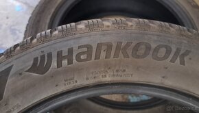 2x zimní pneu Hankook 215/55 R17, r.v. 2022 - 4