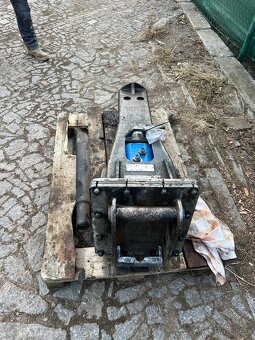 Hydraulicke kladivo 320 Kg - 4