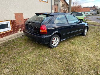 Honda Civic 1,4IS 66kw 2000 - 4