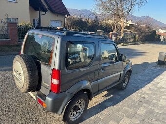 Prodám Suzuki Jimny 4x4 1,3 Benz 63 KW rv 07 - 4