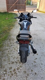 YAMAHA  FZS 600 - 4