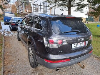 Audi Q7 4.2 Fsi  Quattro 7 mistny top stav - 4