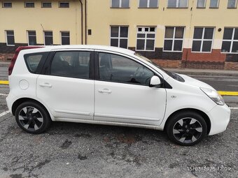 Nissan Note E11 Hatchback 1.4. 66Kw 2013 - 4