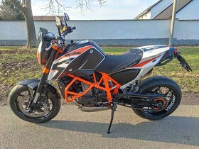 KTM 690 DUKE R - 4