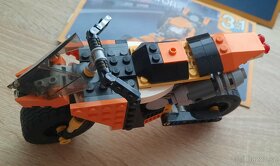 LEGO Creator 31059 Silniční motorka 3v1 - 4