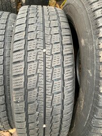 4xzimni 215/70R16C Hankook - 4