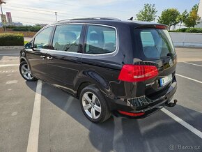 Sharan 2.0TDI103kW DSG 7.míst,webasto,kamera,tažné,panorma - 4