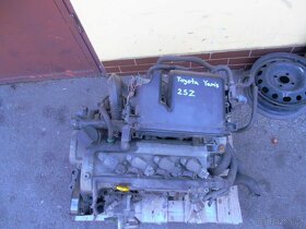 Motor Toyota Yaris 1,3i 2SZ-FE 64 kw - 4