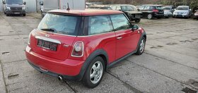 MINI COOPER ONE R56 1,4 i 70 kW 2010 - 4