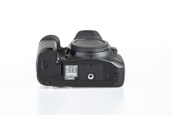 Canon EOS 7D Mark II - 4