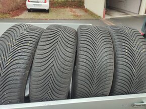 Michelin Alpin 5  215/55 R17 - 4