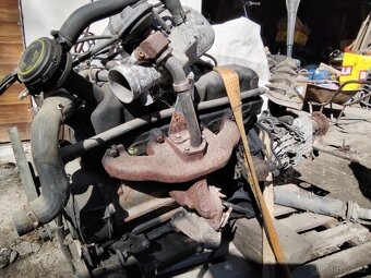 Motor Ford transit 2,5D - 4