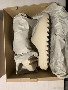 Yeezy slide bone vel. 11/ 46. EUR - 4